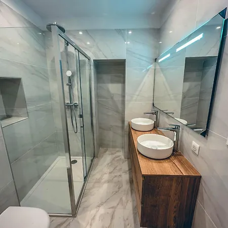 アパート Liviamariasanta